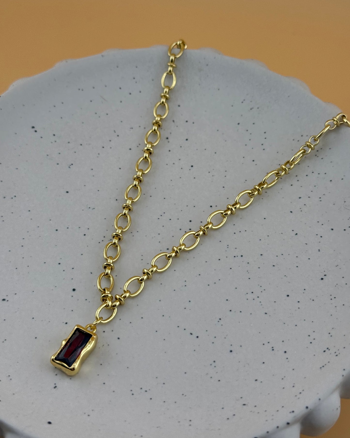 Noa Necklace with Rectangle Gemstone